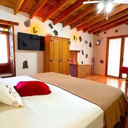 La Finquita 21 Los Menores